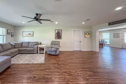 7991 Carrie Dr, Benton, AR 72019 photo 4