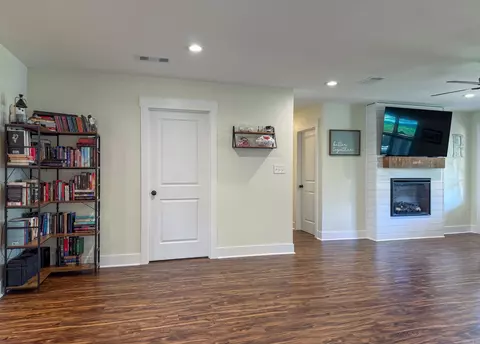 7991 Carrie Dr, Benton, AR 72019 photo 6
