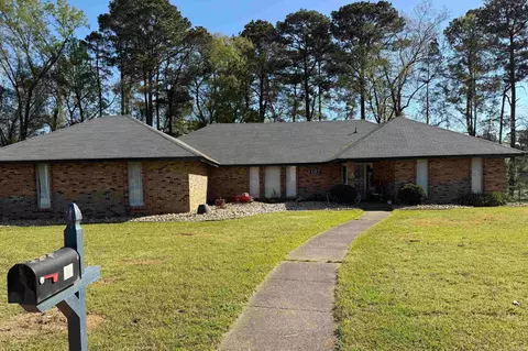 107 Evonshire Dr, Arkadelphia, AR 71923