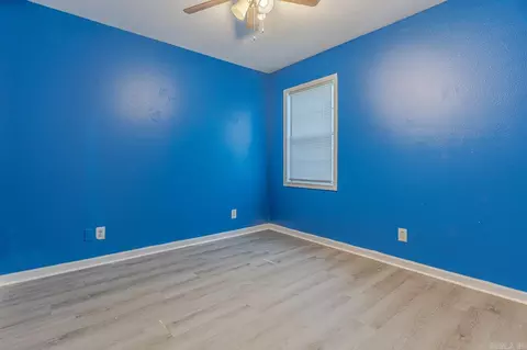 Bedroom - 604 Meadow Ln, Paragould, AR 72450 photo 5 of 6