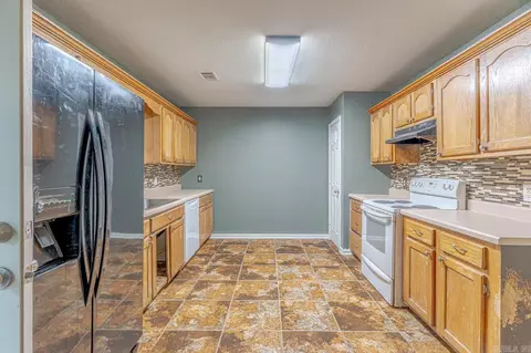 Kitchen - 604 Meadow Ln, Paragould, AR 72450 photo 1 of 4