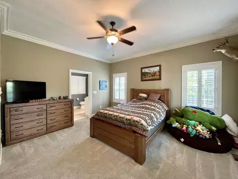 Bedroom - 157 N Spring St, Melbourne, AR 72556 photo 3 of 7