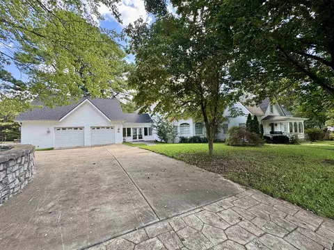 Exterior - 157 N Spring St, Melbourne, AR 72556 photo 9 of 9
