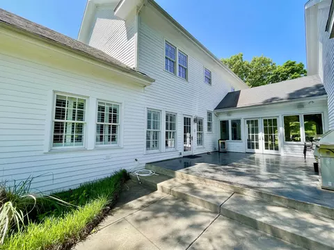 Exterior - 157 N Spring St, Melbourne, AR 72556 photo 8 of 9