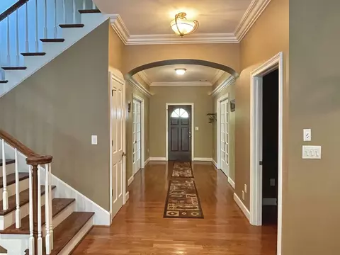 Entry Way - 157 N Spring St, Melbourne, AR 72556 photo 1 of 2