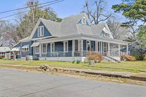 610 W Center Ave, Searcy, AR 72143