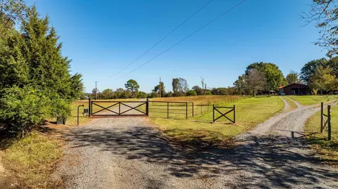 6 Mahan Ln, Damascus, AR 72039