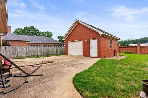 Exterior - 1940 Royal, Conway, AR 72034 photo 7 of 8