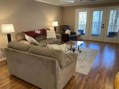 Living - 46 Peninsula Dr # B, Mount Ida, AR 71957 photo 4 of 4
