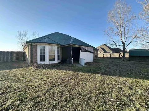 Exterior - 124 Summer Blvd, Trumann, AR 72472 photo 2 of 3