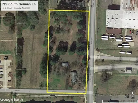 729 S German Ln, Conway, AR 72034