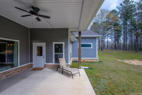 Exterior - 413 Lewallen Rd, Benton, AR 72015 photo 7 of 12