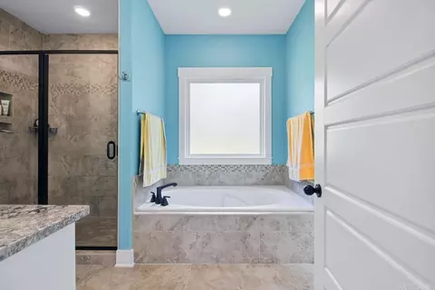 Bath - 413 Lewallen Rd, Benton, AR 72015 photo 1 of 3