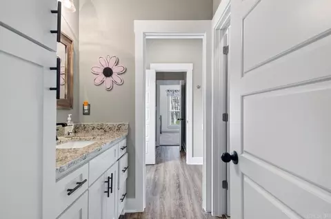 Entry Way - 413 Lewallen Rd, Benton, AR 72015 photo 3 of 4