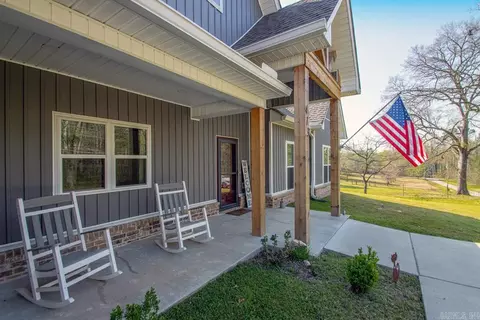 Exterior - 413 Lewallen Rd, Benton, AR 72015 photo 3 of 12