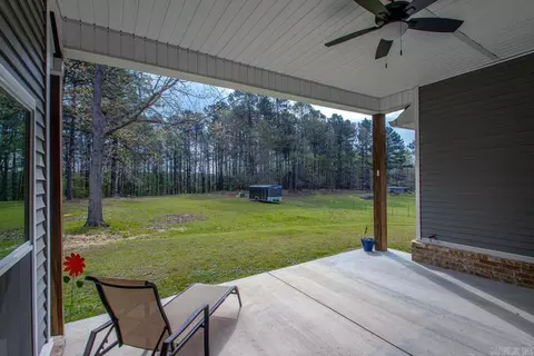 Exterior - 413 Lewallen Rd, Benton, AR 72015 photo 5 of 12