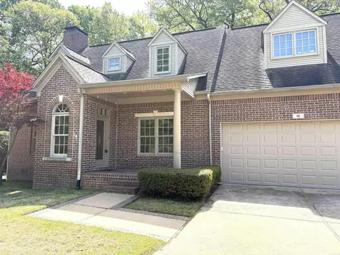 18 Creekwood Cv, North Little Rock, AR 72116