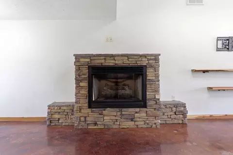 Living - 14 4th St, Greenbrier, AR 72058 photo 4 of 4