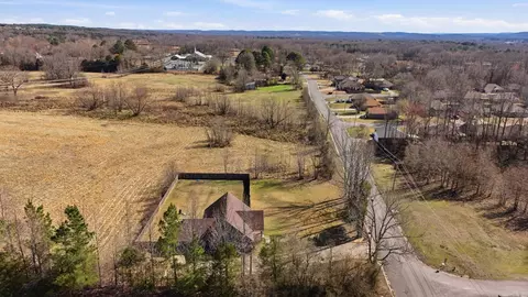 View/Area - 14 4th St, Greenbrier, AR 72058 photo 1 of 8
