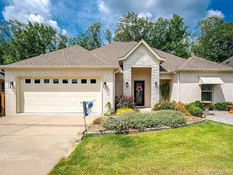 7624 Garden Way Dr, Sherwood, AR 72120