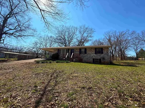 154 Cedar St, Pineville, AR 72566