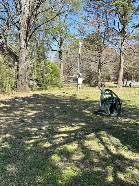 1008 Oak St, Mountain View, AR 72560