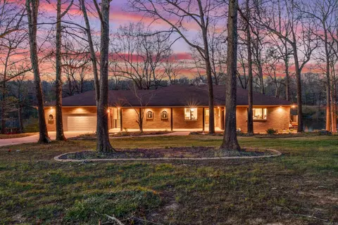 90 Lake Ln, Mountain Home, AR 72653