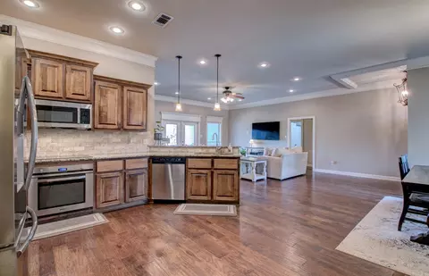 Kitchen - 6859 Grace Village Dr, Alexander, AR 72002 photo 2 of 4