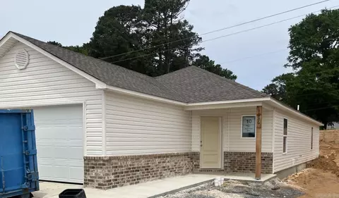 1036 Raven Walk Dr, Benton, AR 72015