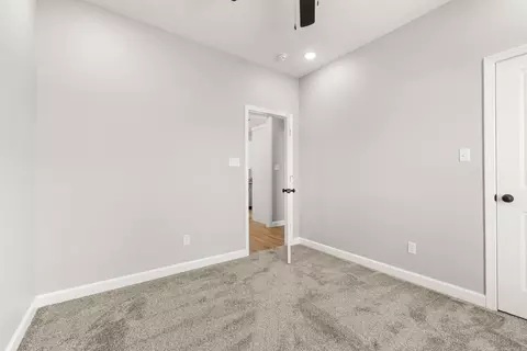 Bedroom - 28 Sisney Drive Dr, Ash Flat, AR 72513 photo 2 of 4