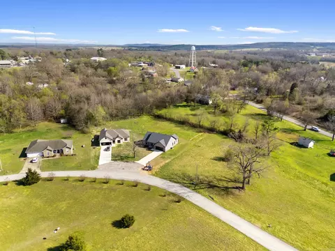 View/Area - 28 Sisney Drive Dr, Ash Flat, AR 72513 photo 3 of 6