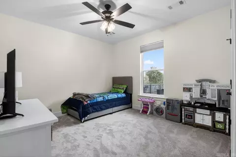 Bedroom - 132 Harmony Village Dr, Haskell, AR 72015 photo 4 of 5
