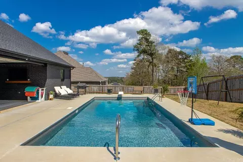 Exterior - 132 Harmony Village Dr, Haskell, AR 72015 photo 7 of 12