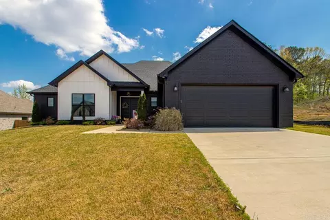 132 Harmony Village Dr, Haskell, AR 72015