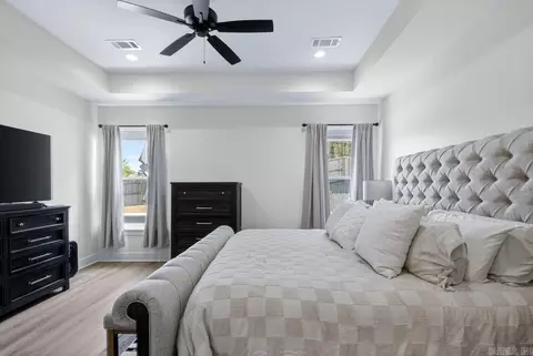 Bedroom - 132 Harmony Village Dr, Haskell, AR 72015 photo 2 of 5