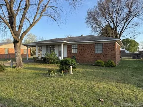 1937 Scott St, Pocahontas, AR 72455