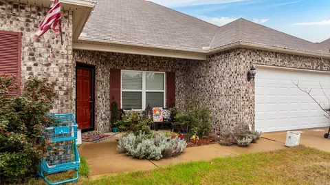 Exterior - 2230 Matthews Meadows Ln, Conway, AR 72032 photo 6 of 9