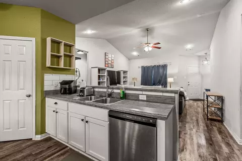 Kitchen - 2230 Matthews Meadows Ln, Conway, AR 72032 photo 3 of 4