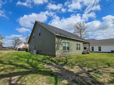 Exterior - 206 Home St, Marked Tree, AR 72365 photo 5 of 7
