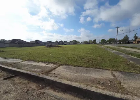 S Buerkle Street, Stuttgart, AR 72160