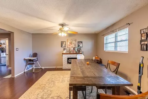 Dining - 103 German Ln, Alton, MO 65606 photo 2 of 2