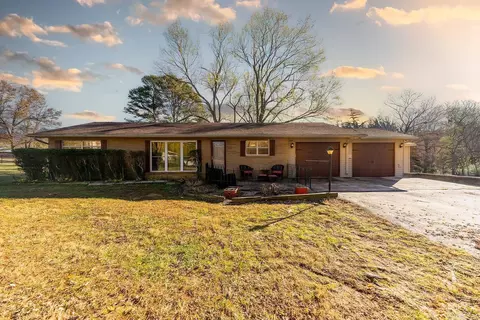 Exterior - 103 German Ln, Alton, MO 65606 photo 1 of 9