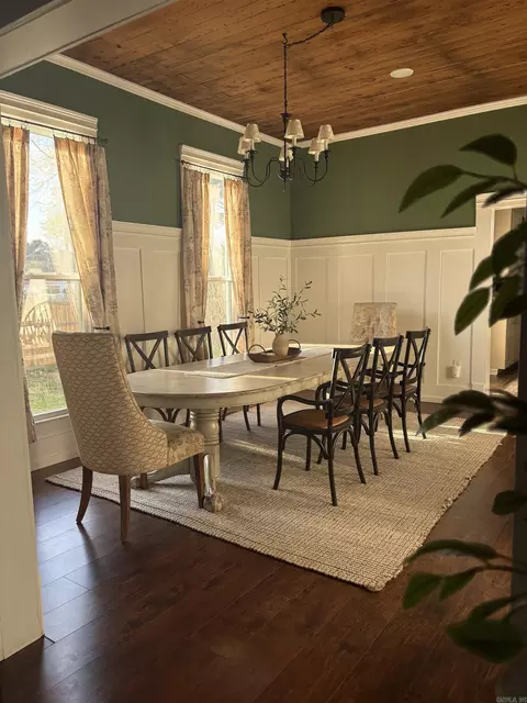 Dining - 65 Mulberry St, Quitman, AR 72131 photo 1 of 3