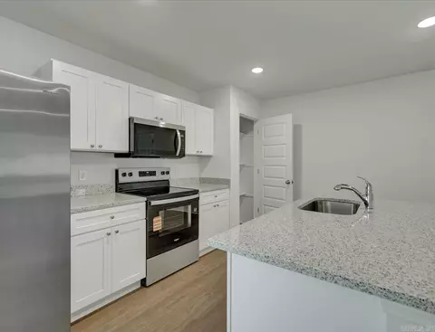 Kitchen - 150 Moonlight Graham Blvd, Ward, AR 72176 photo 2 of 3