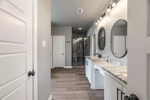 Entry Way - 15 Wellington Pl, Cabot, AR 72023 photo 3 of 3