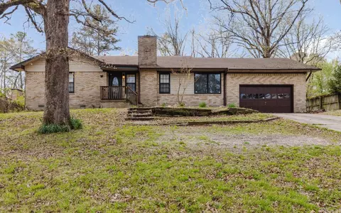 9 E Mellwood Rd, Little Rock, AR 72204