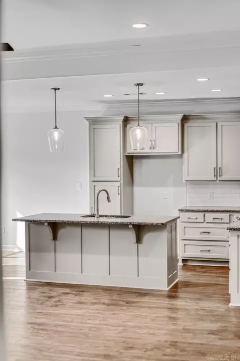 Kitchen - 21 Lewis Loop, Greenbrier, AR 72058 photo 3 of 7