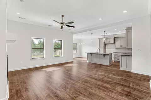Living - 21 Lewis Loop, Greenbrier, AR 72058 photo 1 of 5
