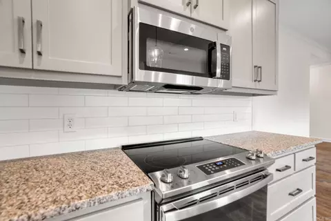 Kitchen - 21 Lewis Loop, Greenbrier, AR 72058 photo 6 of 7