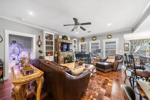 610 Surrey Ln, Benton, AR 72015 photo 3